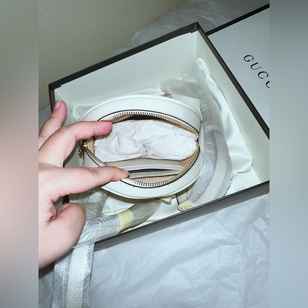 Gucci Mini Ophidia Round backpack in white color - Picture 3 of 11